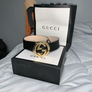 BEAUTIFUL! New Gold GG Gucci belt